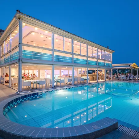 Filoxenia Hotel 4*